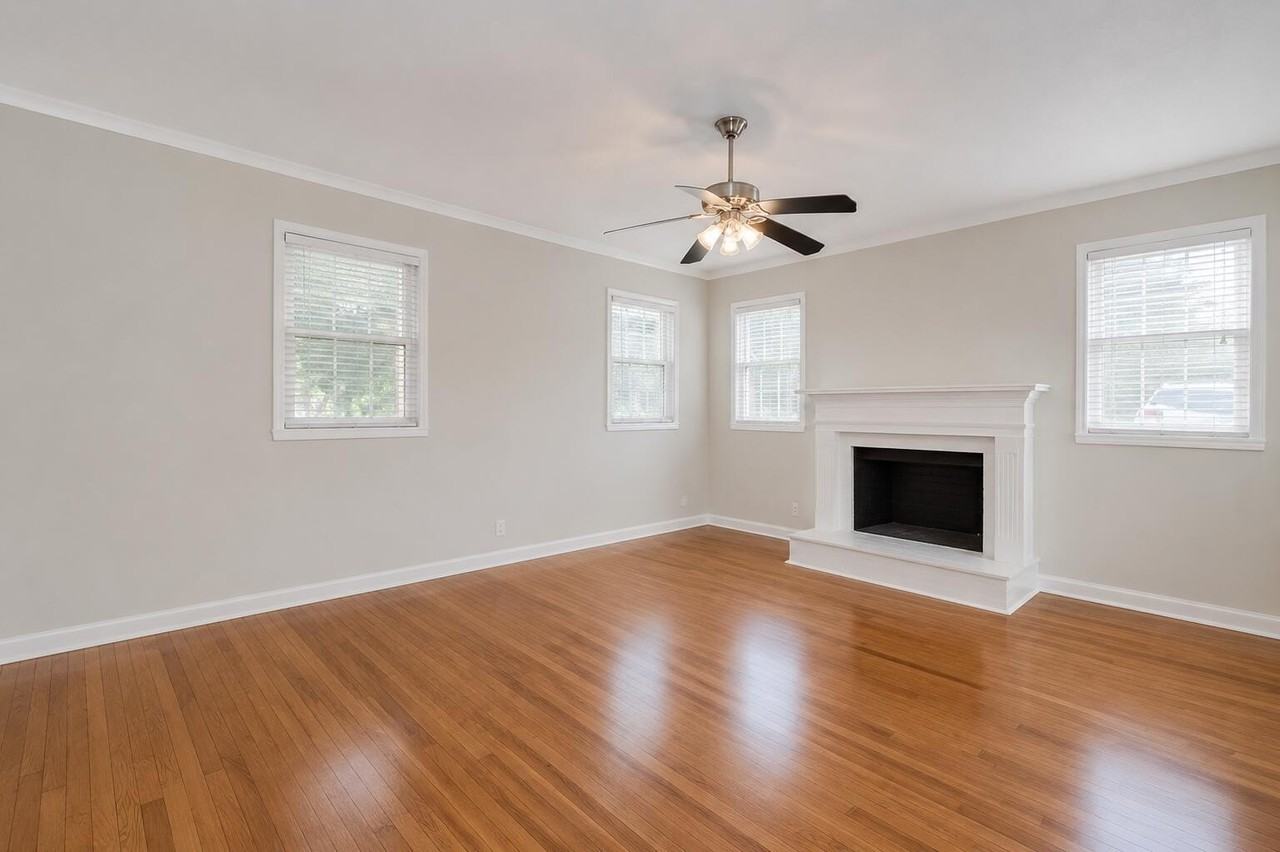 208 N Lewis Ct - Photo 6 of 15