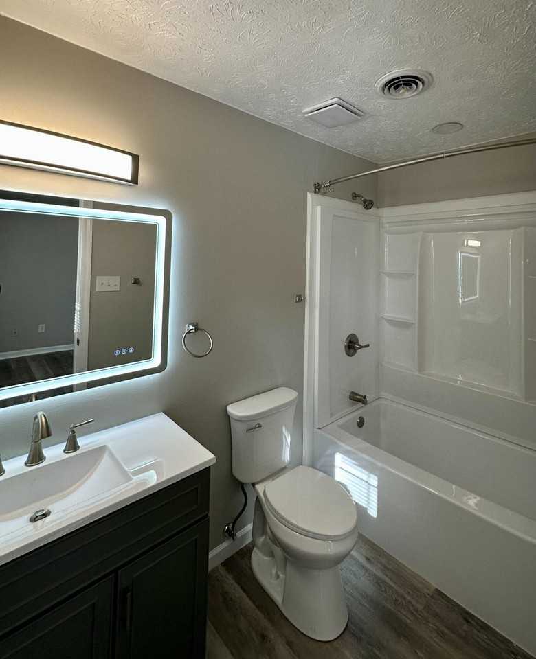3353 Kenesaw Dr - Photo 6 of 18