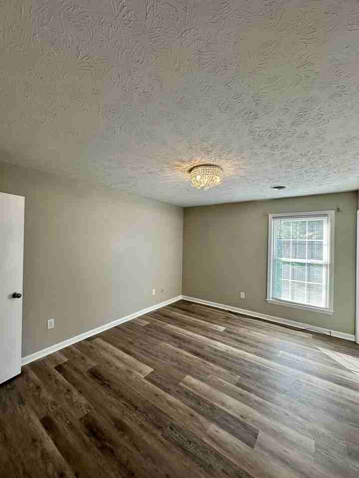3353 Kenesaw Dr - Photo 7 of 18