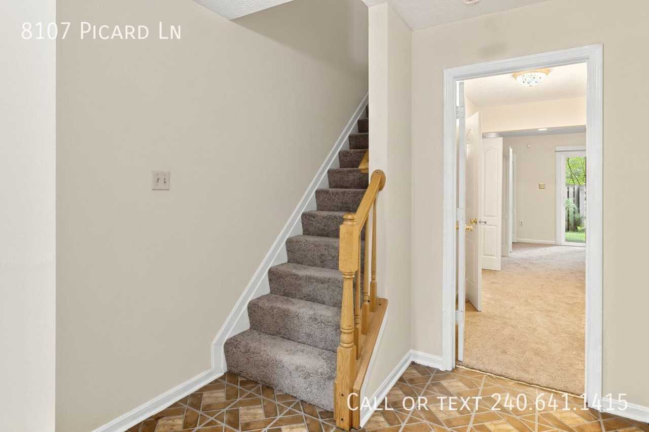 8107 Picard Ln - Photo 6 of 42
