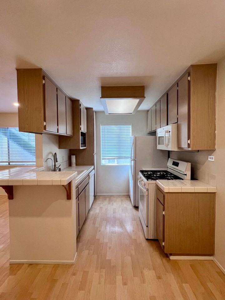 4365 Louisiana St #3 - Photo 5 of 13
