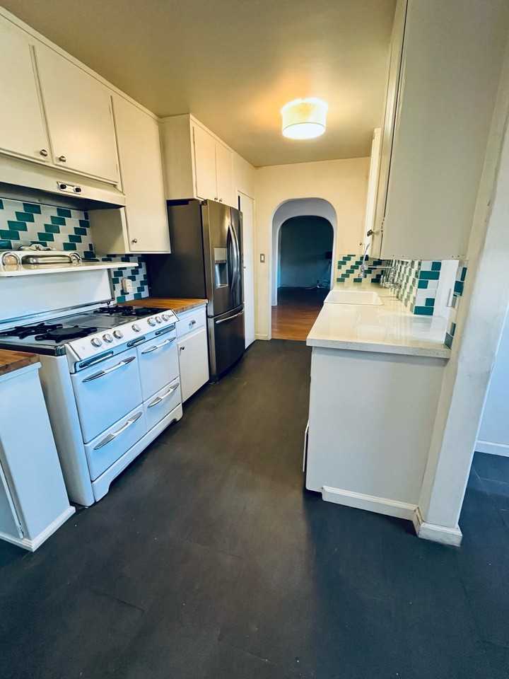 5958 N Walnut Grove Ave #NA - Photo 4 of 13