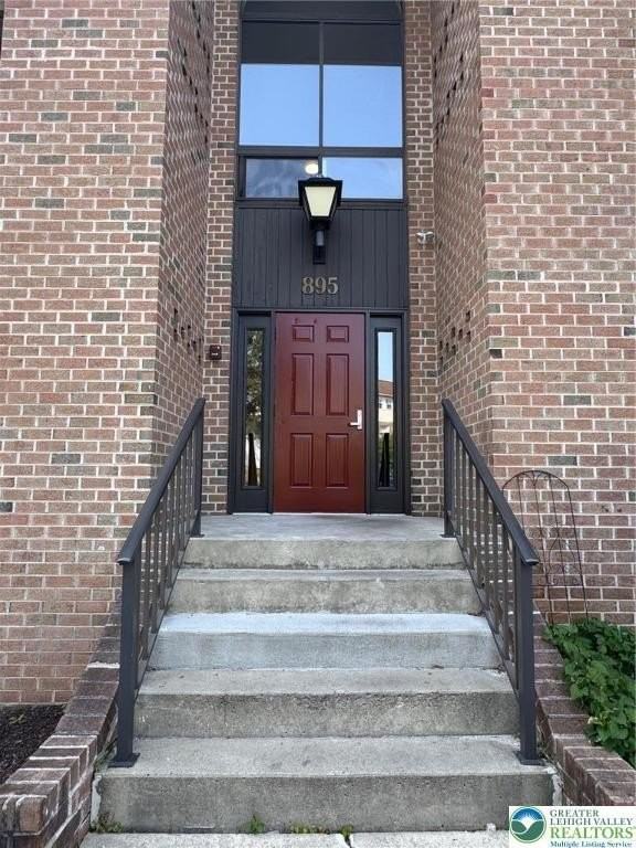 895 Cold Spring Rd #12