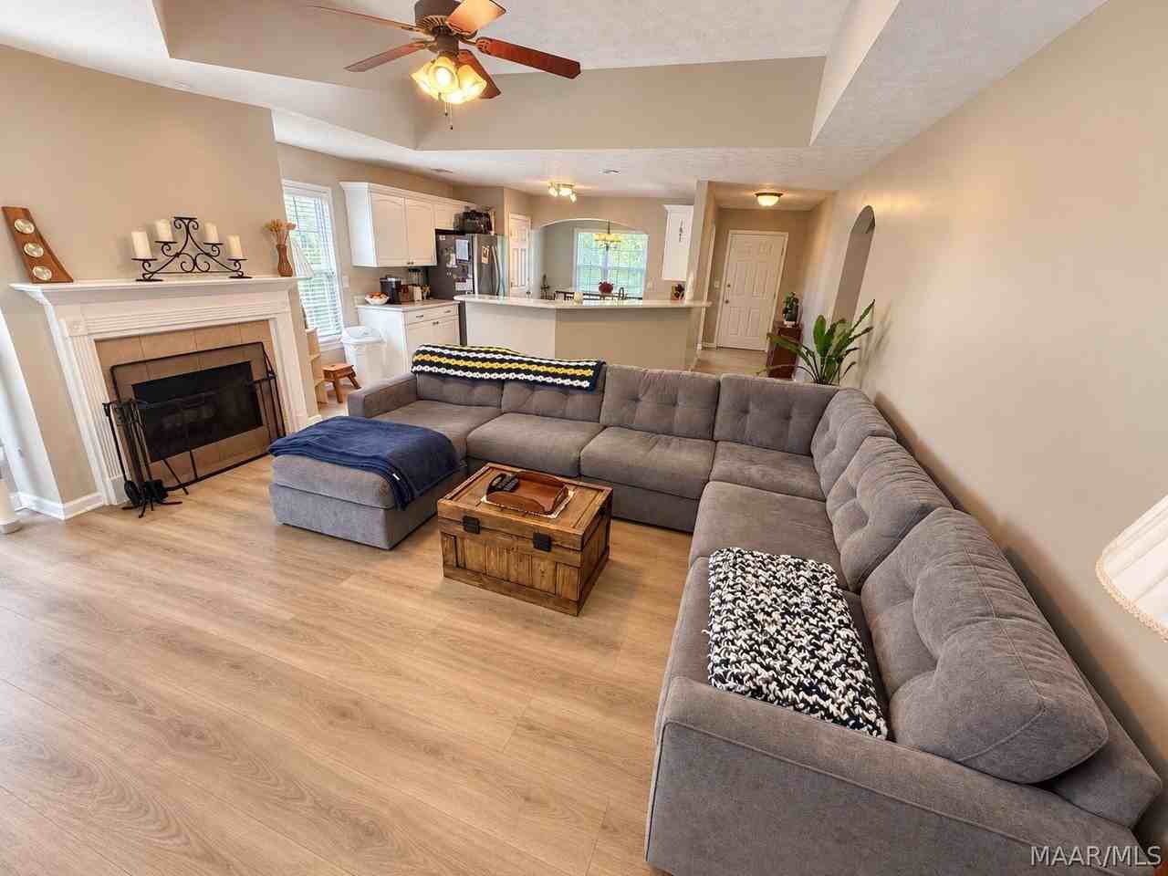 9644 Colleton Pl - Photo 7 of 18