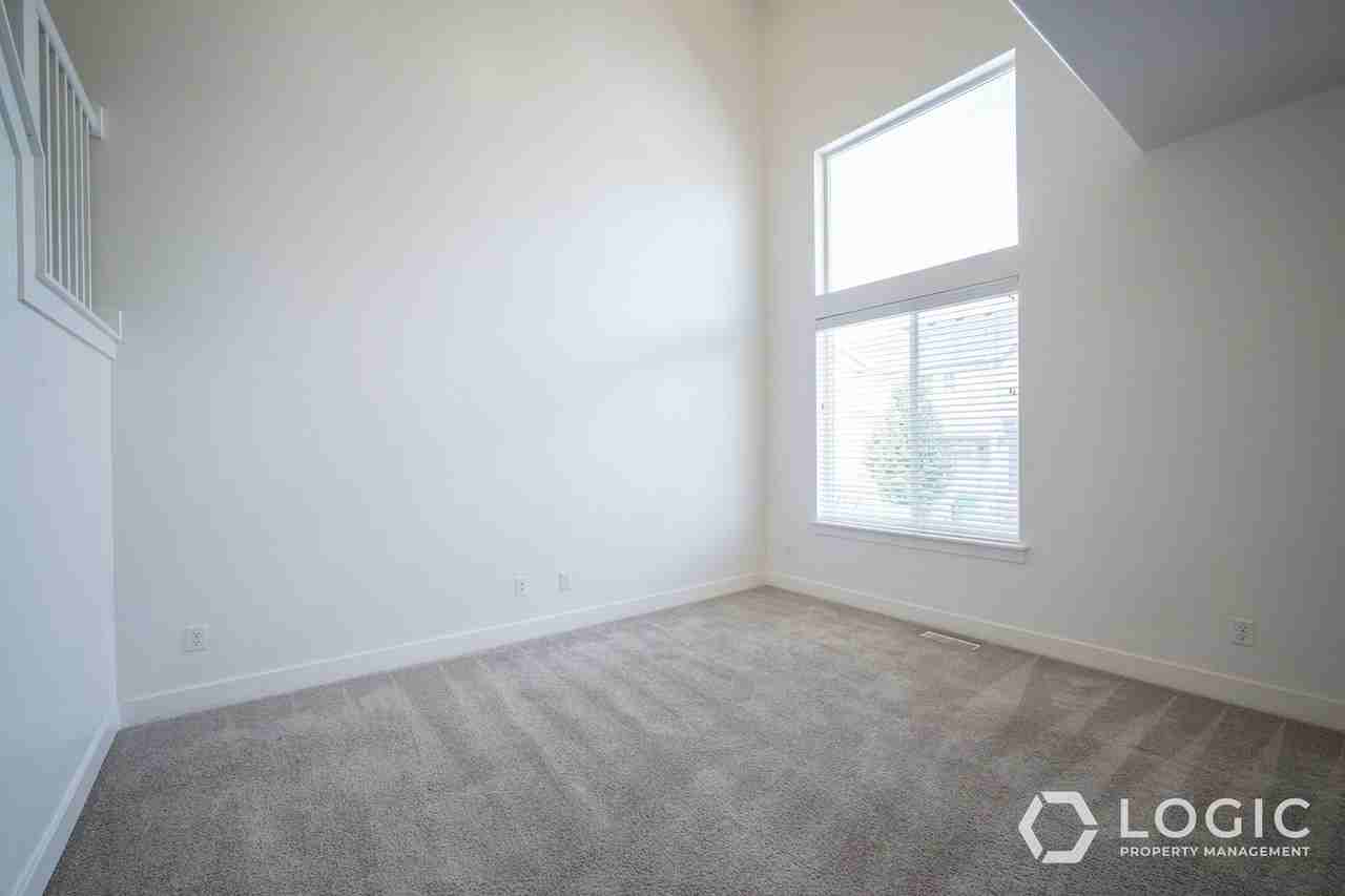 3704 W 2380 N - Photo 3 of 19