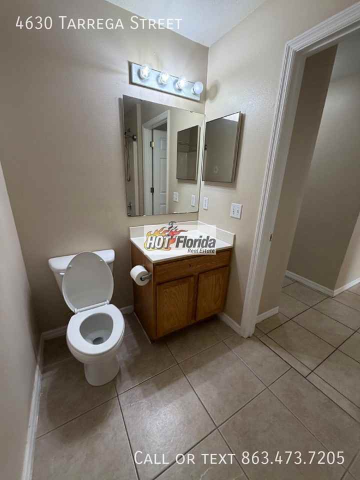 4630 Tarrega St - Photo 4 of 15