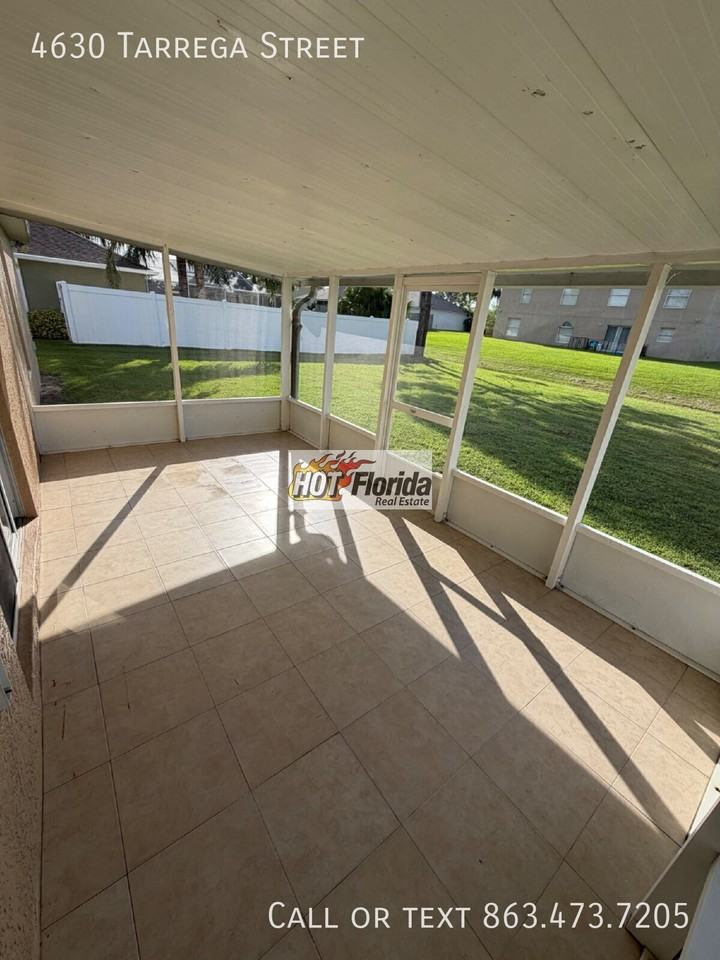 4630 Tarrega St - Photo 6 of 15