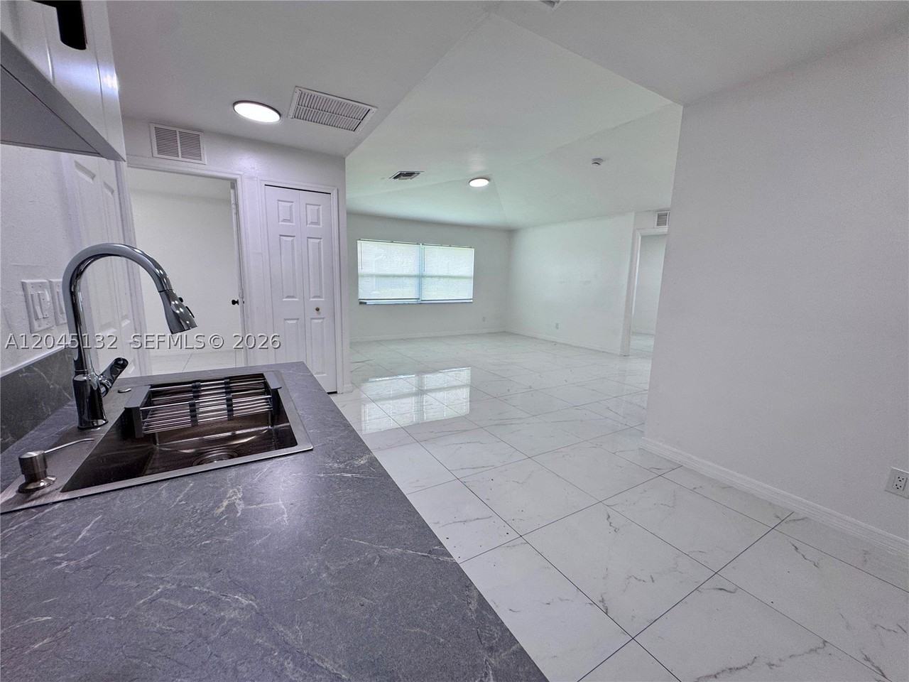 732 Ichabod Ave #732 - Photo 5 of 19