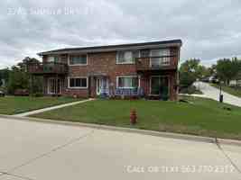 featured image of 2760 Summer Dr #3