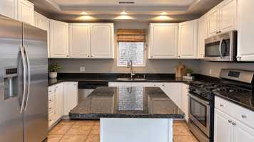 featured image of 3636 N Hermitage Ave #2