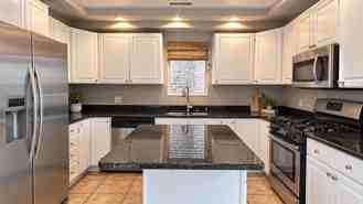 3636 N Hermitage Ave #2 - Photo 1 of 1