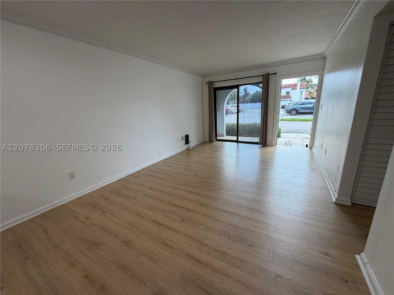 18226 Mediterranean Blvd #1603 - Photo 5 of 19