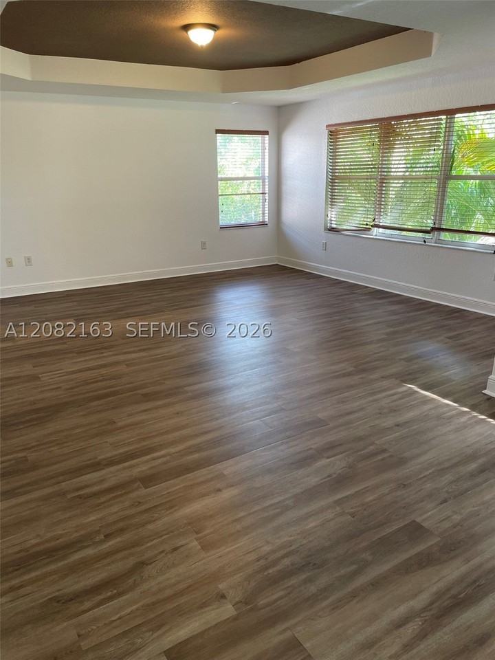 17404 Sw 47th Ct #0 - Photo 4 of 48