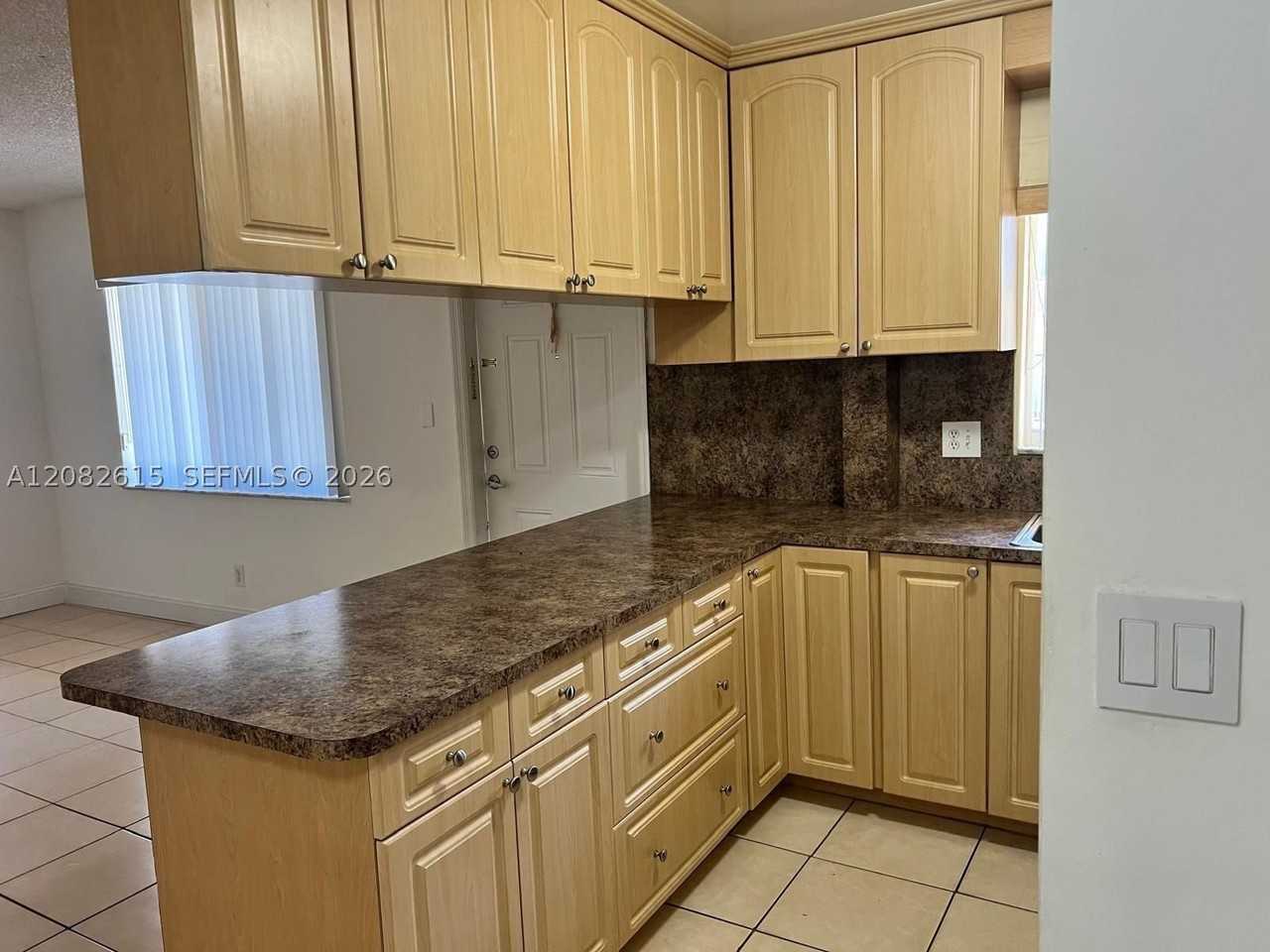 7910 Taft St #201 - Photo 6 of 25