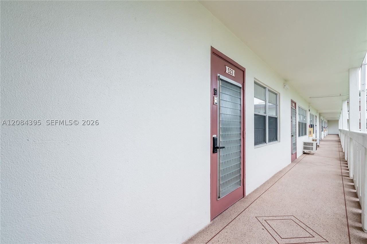 523 Fanshaw M #523 - Photo 2 of 43