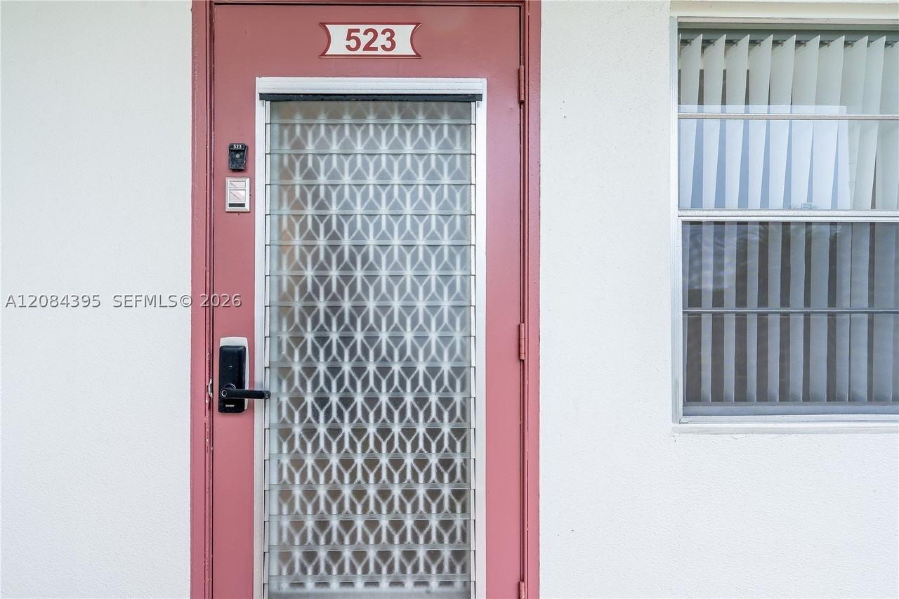 523 Fanshaw M #523 - Photo 4 of 43
