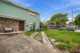 882 Nw 2nd St - Photo 1 of 1