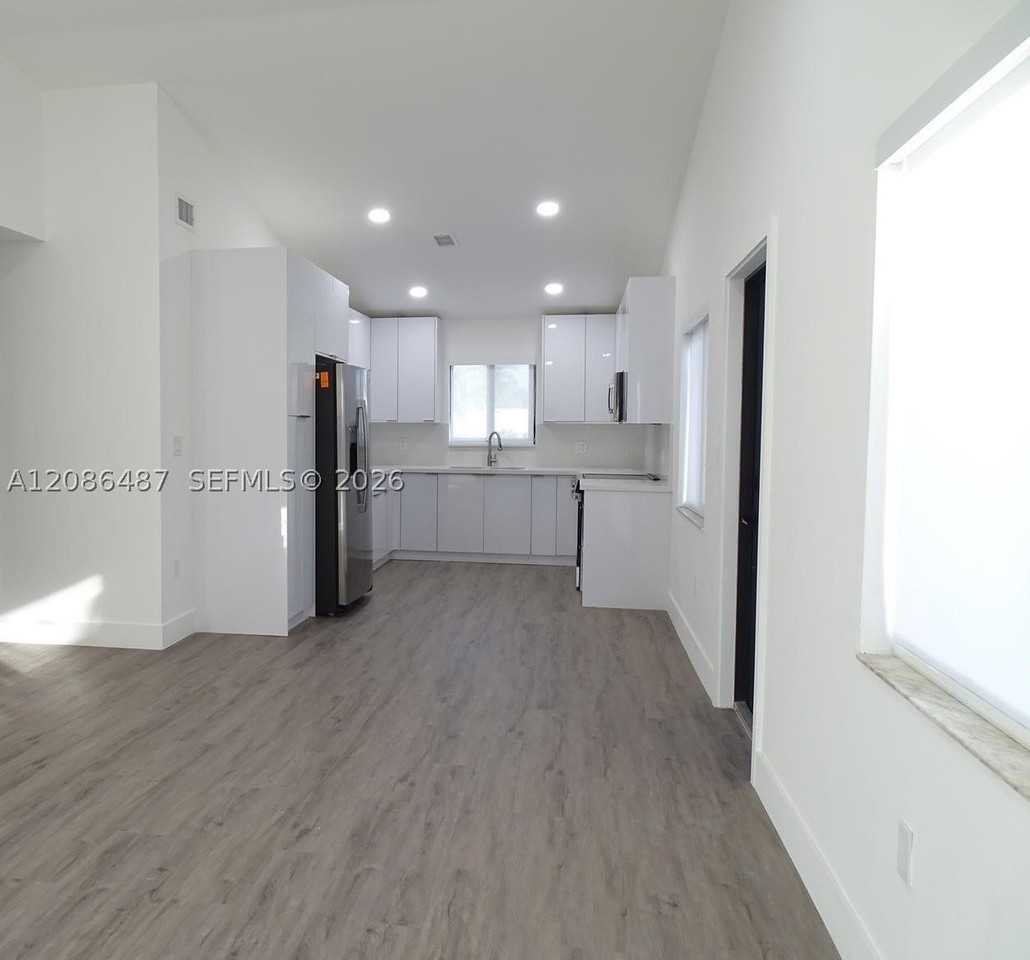 12052 Sw 208th Ter #12052 - Photo 7 of 14