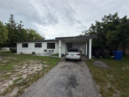 featured image of 1200 Nw 18th Ct #1200