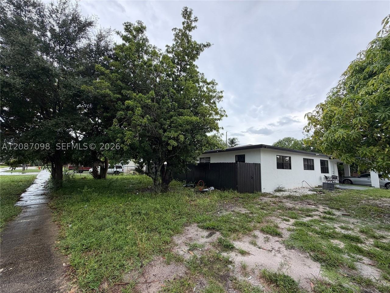 1200 Nw 18th Ct #1200 - Photo 3 of 30