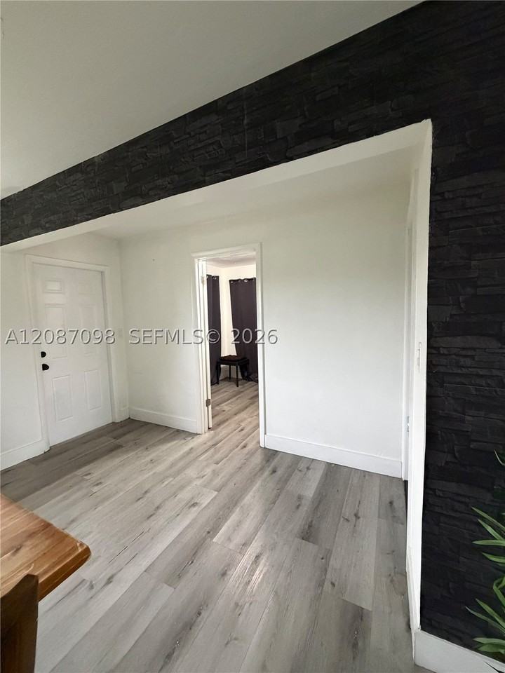 1200 Nw 18th Ct #1200 - Photo 7 of 30