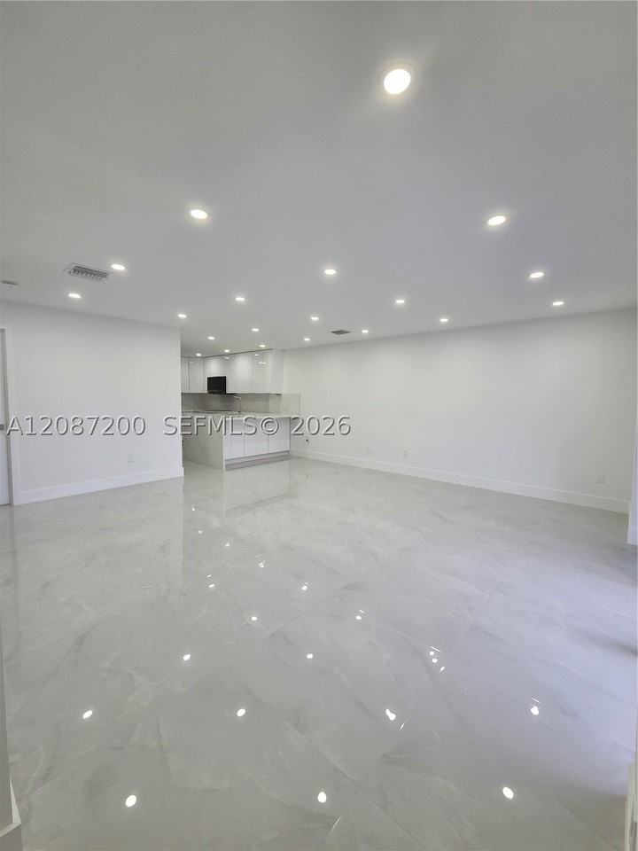 15434 Sw 85th Ln #154 - Photo 5 of 29