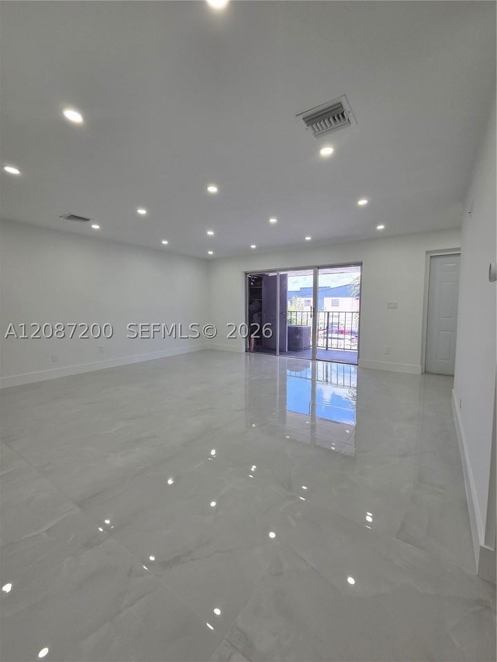 15434 Sw 85th Ln #154 - Photo 7 of 29