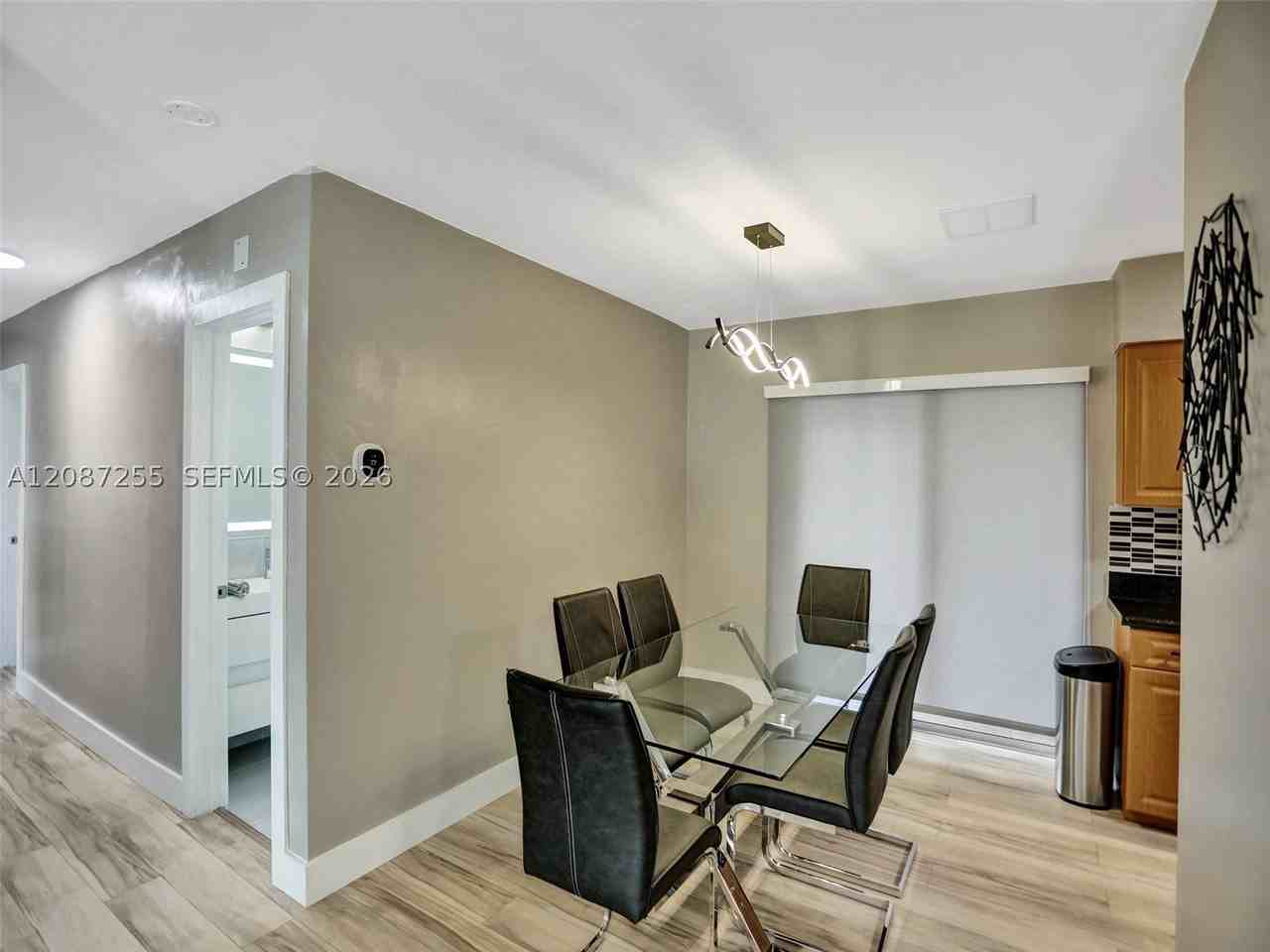 491 Se 23rd Ave - Photo 6 of 18