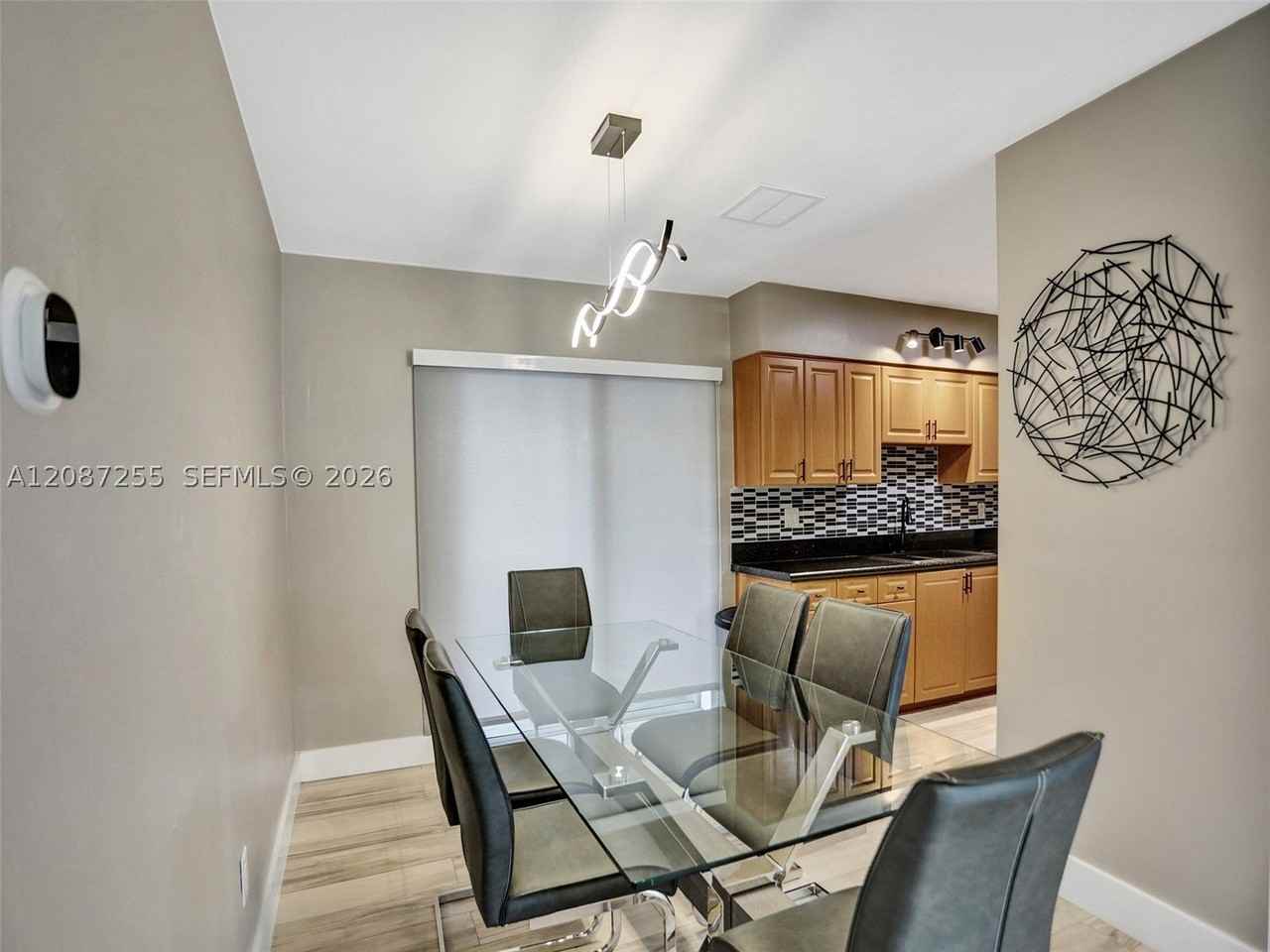 491 Se 23rd Ave - Photo 7 of 18