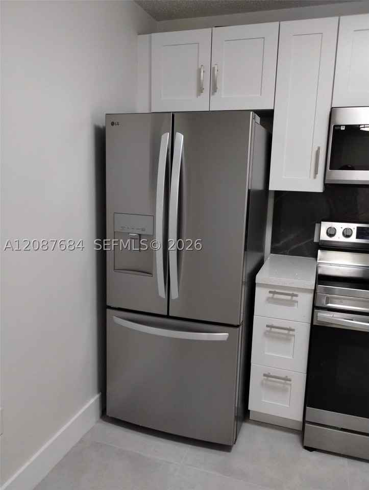130 S Shore Dr #2F - Photo 6 of 12