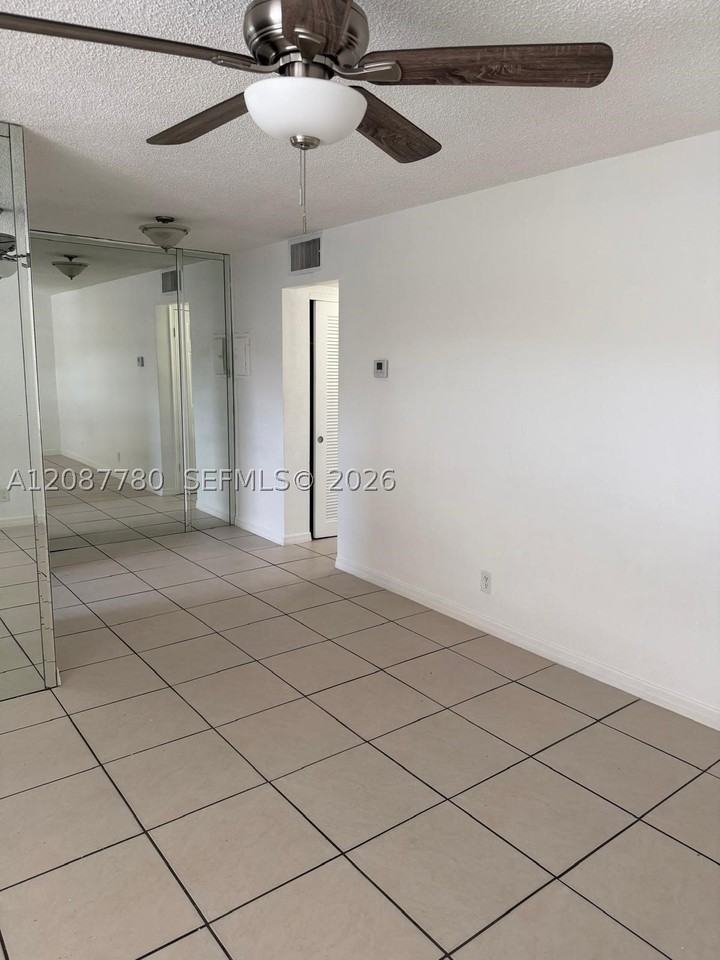 4169 Sw 67th Ave #208 - Photo 4 of 18