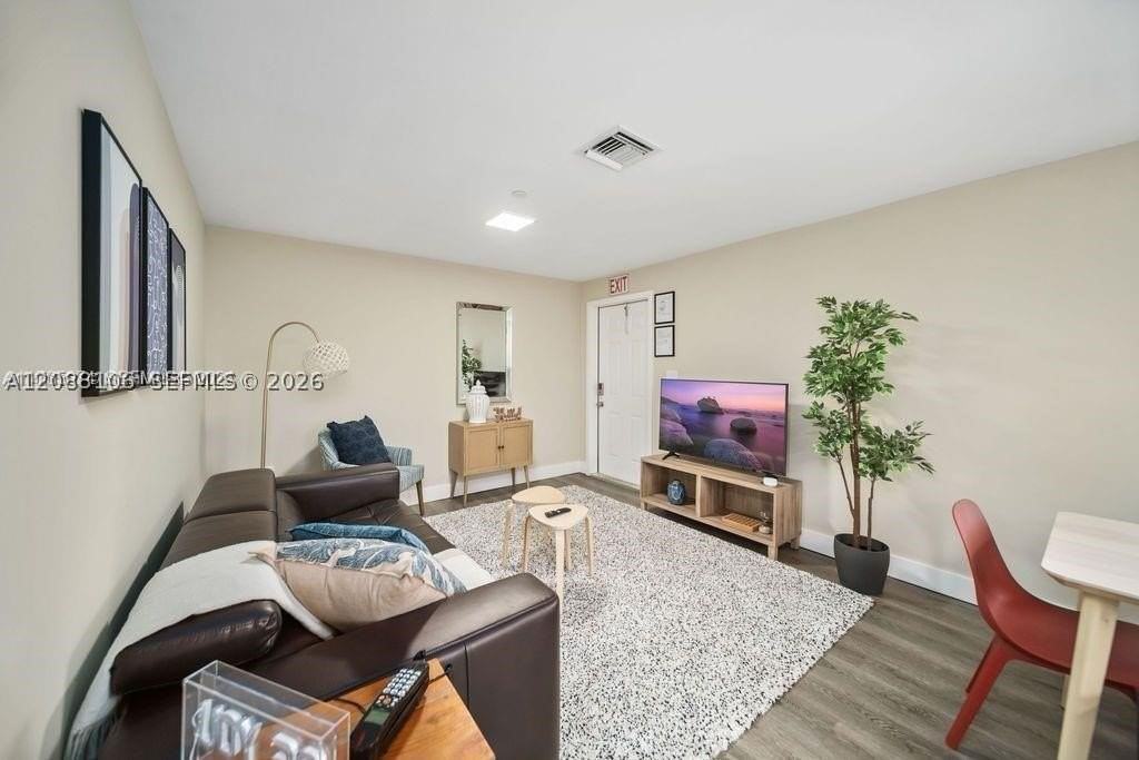 2324 Garfield St #4 - Photo 2 of 15