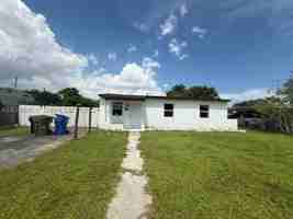 featured image of 1631 Nw 14th Ct #1631
