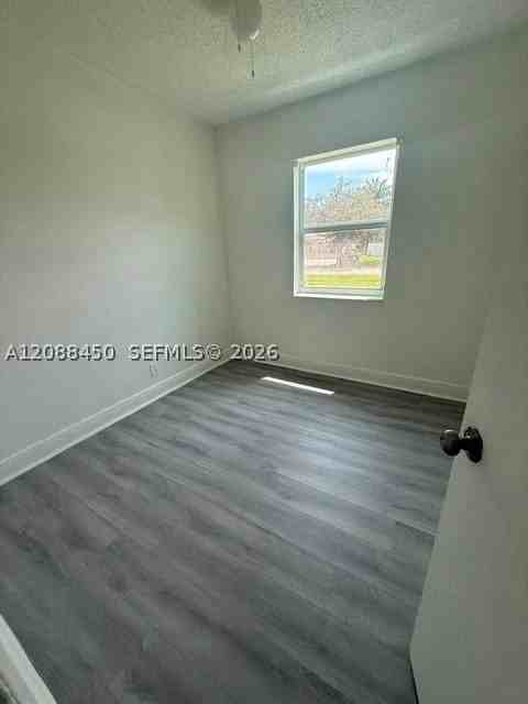 1631 Nw 14th Ct #1631 - Photo 6 of 12