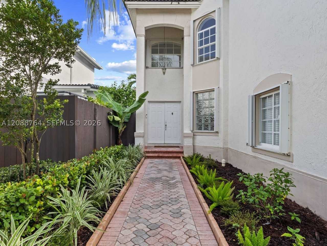 11149 Nw 72nd Ter #11149 - Photo 4 of 50