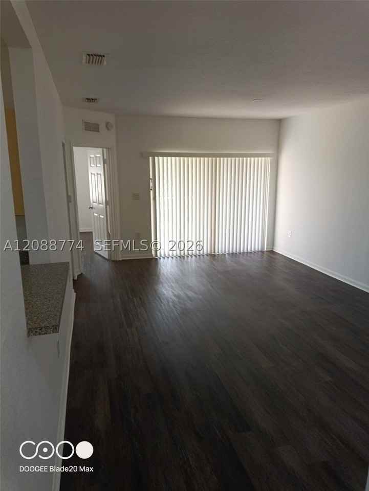 1095 Golden Lakes Blvd #924 - Photo 2 of 14