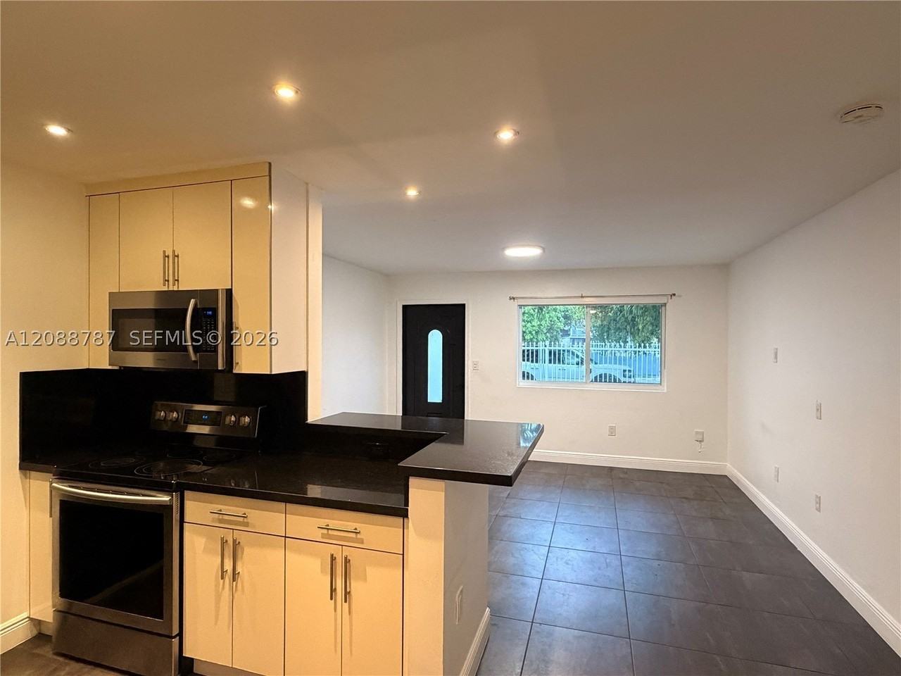 3040 Nw 27th St #3042 - Photo 6 of 20