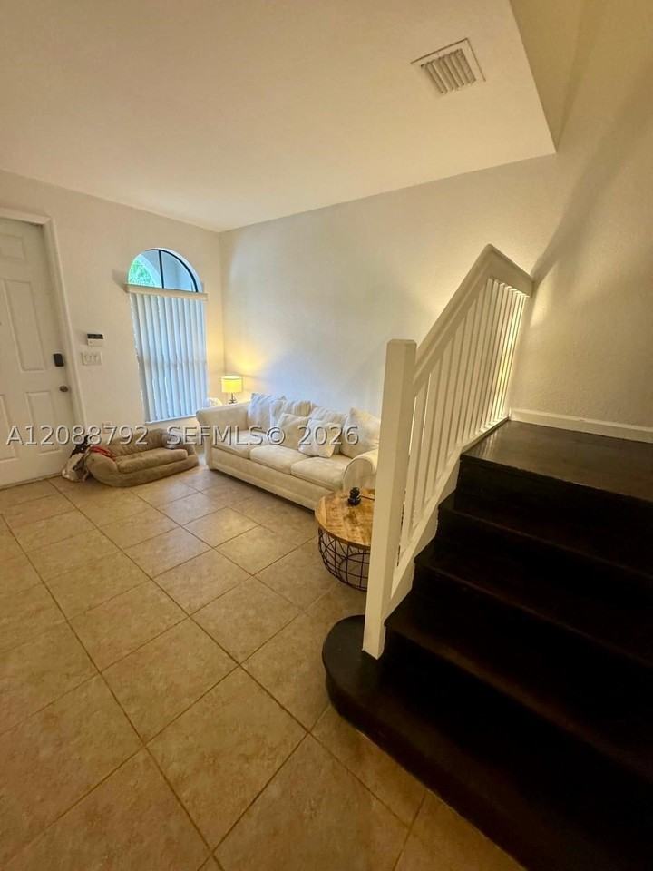 3178 Nw 103rd Pl #3178 - Photo 2 of 25