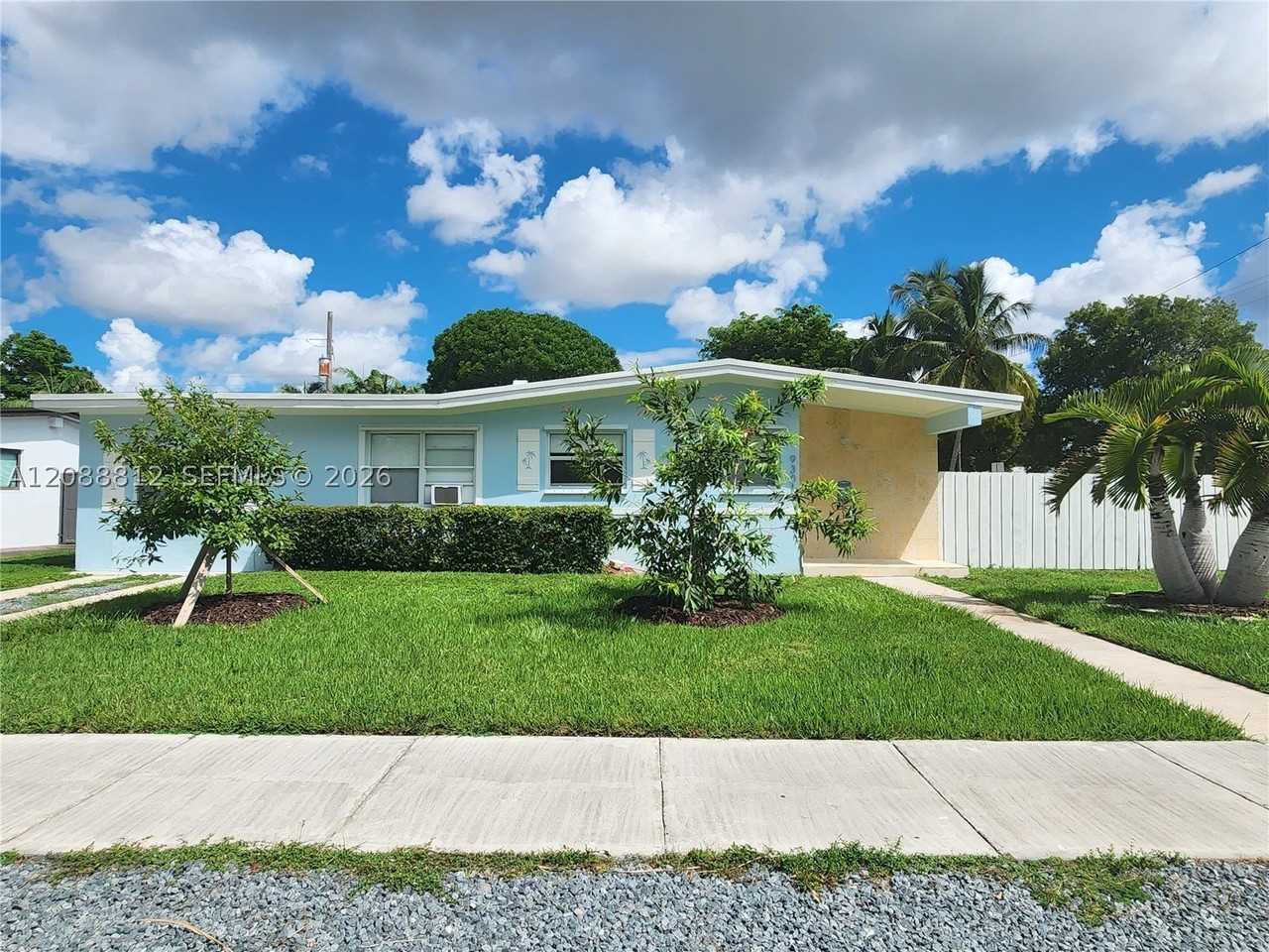 9301 Sw 54th St - Photo 4 of 22