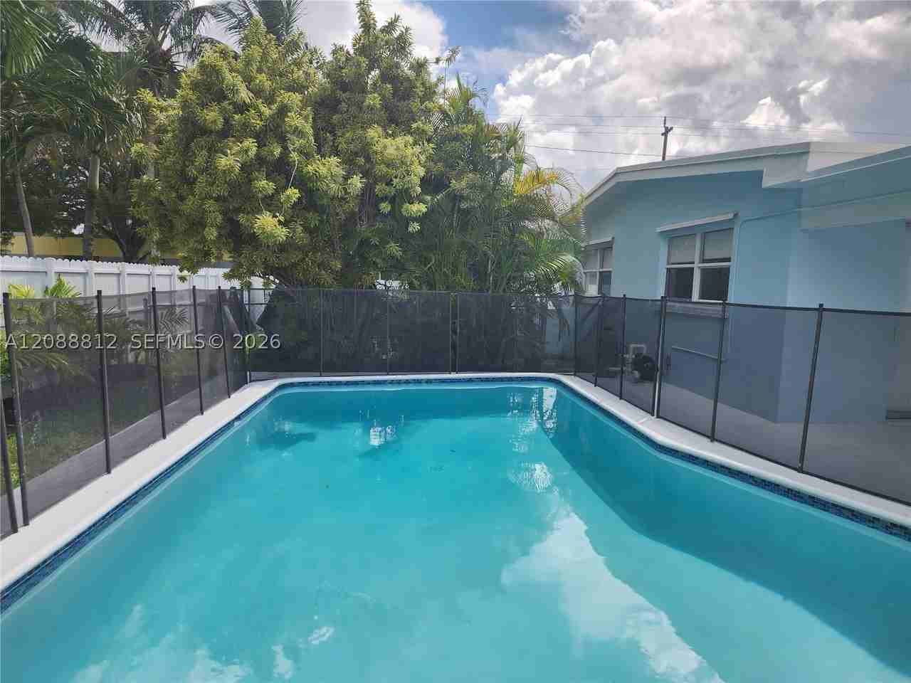 9301 Sw 54th St - Photo 6 of 22