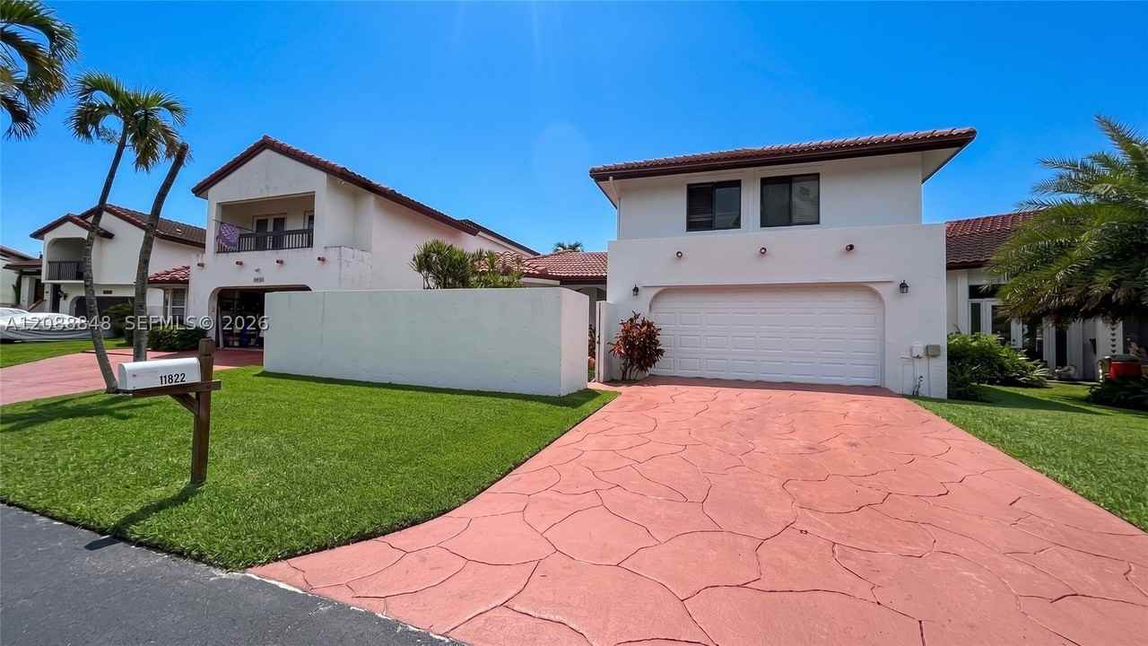 11822 Sw 108th Ter - Photo 2 of 49