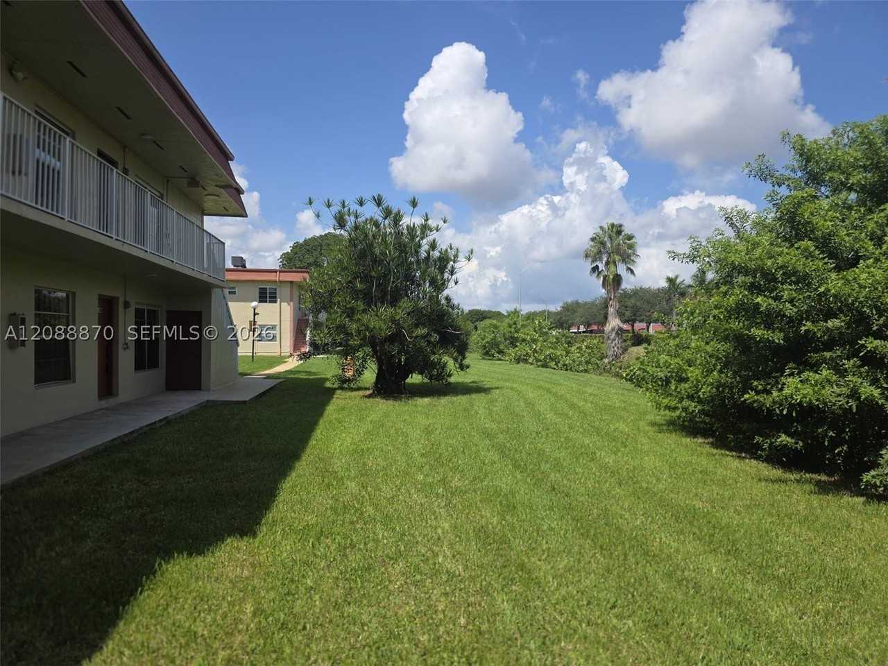 12811 Sw 43rd Dr #114A - Photo 4 of 24