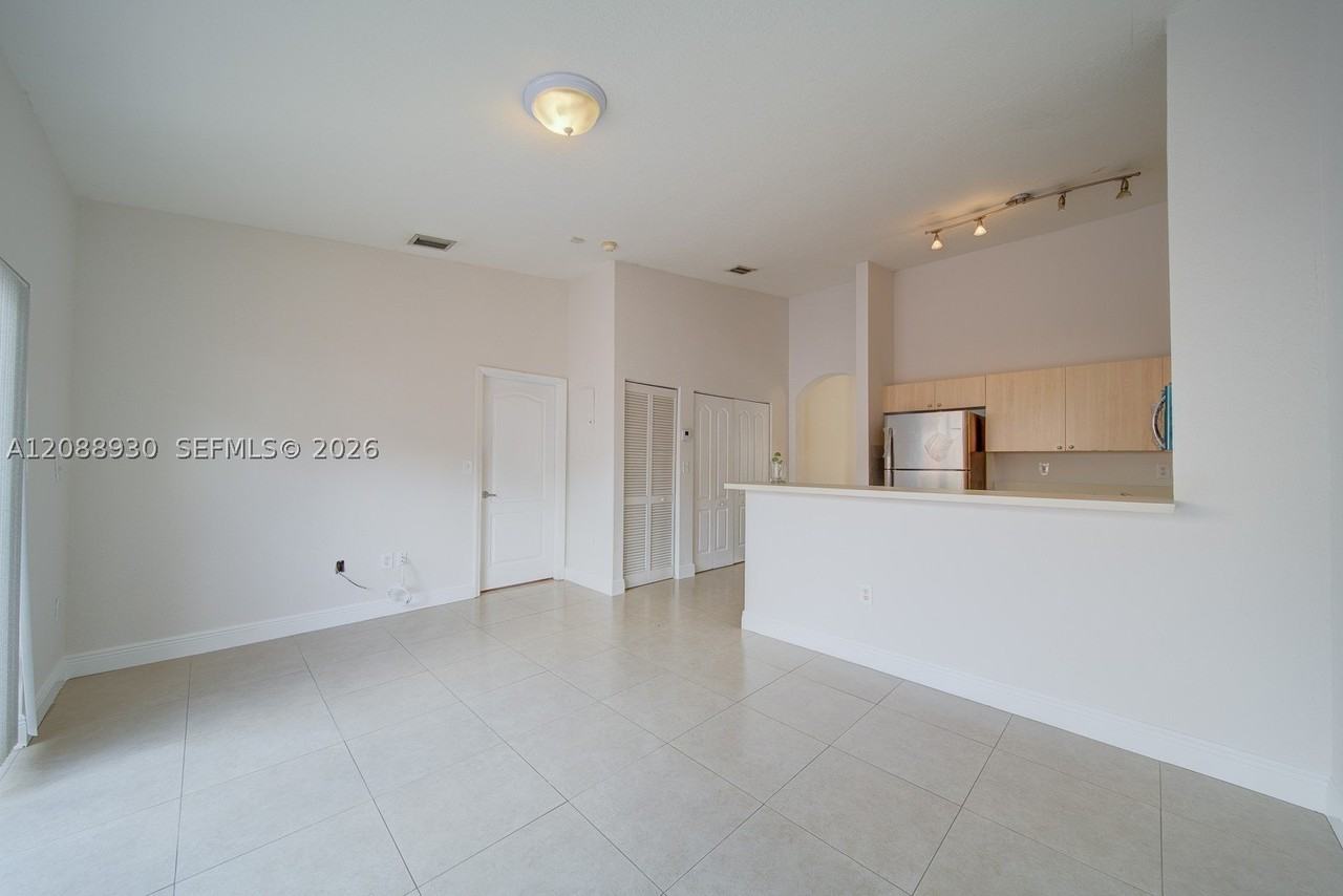 13801 Sw 170th Ter - Photo 4 of 19