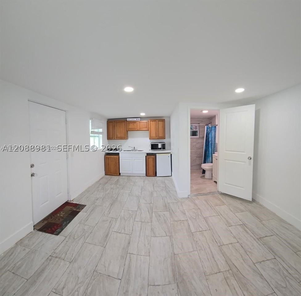 10241 Haitian Dr #1