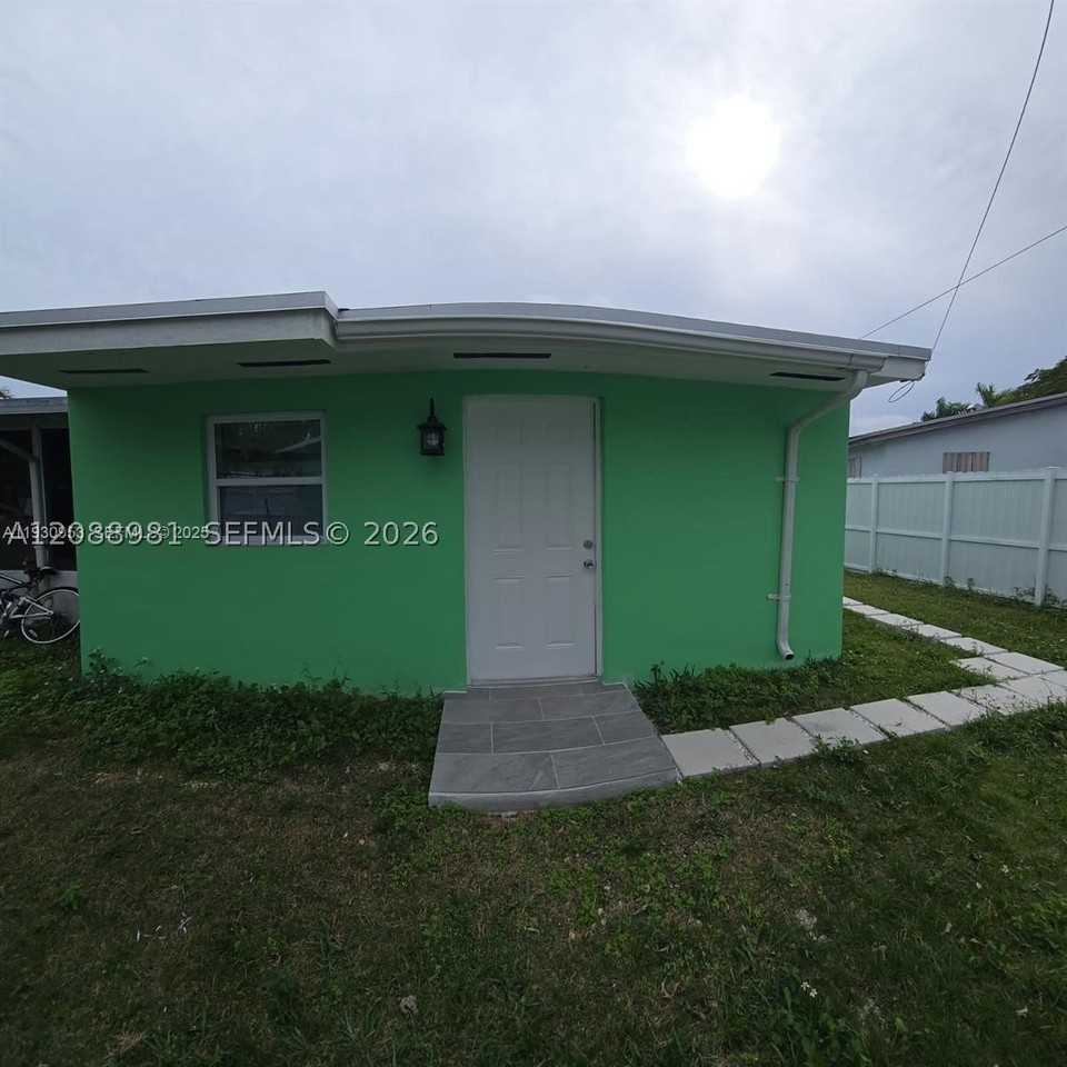 10241 Haitian Dr #1 - Photo 5 of 5