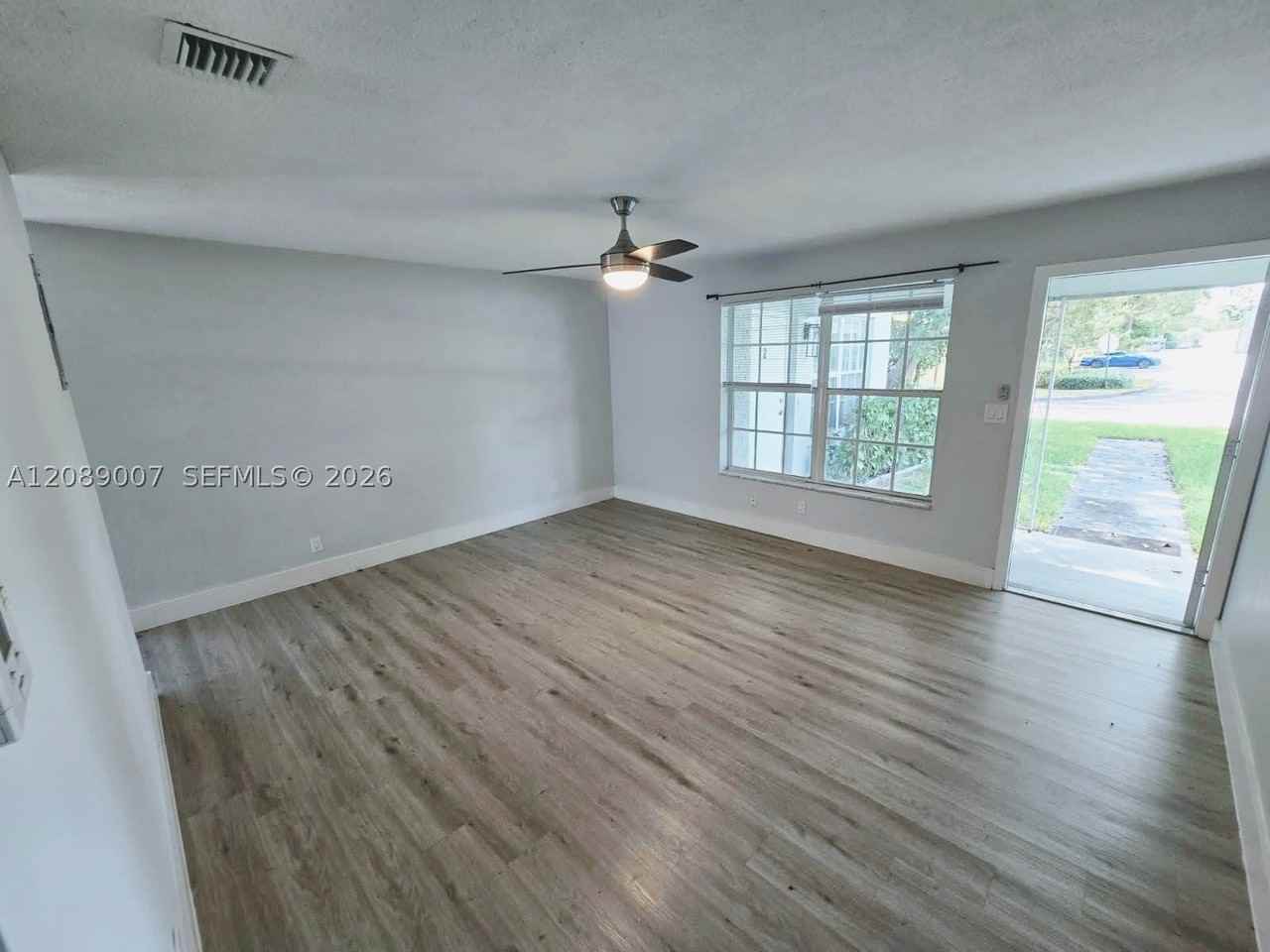 2500 Ne 19th Ave #1 - Photo 2 of 41