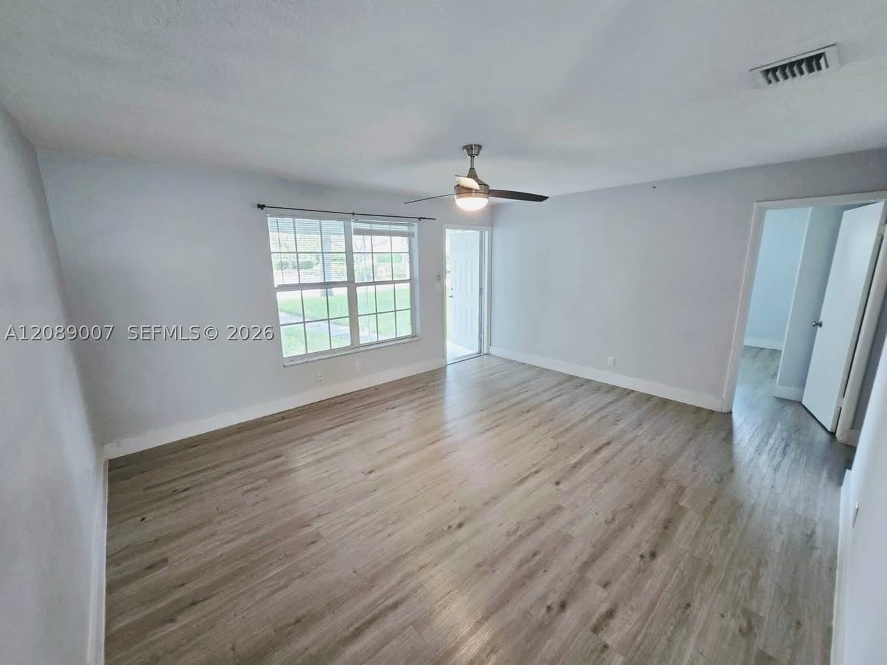 2500 Ne 19th Ave #1 - Photo 4 of 41