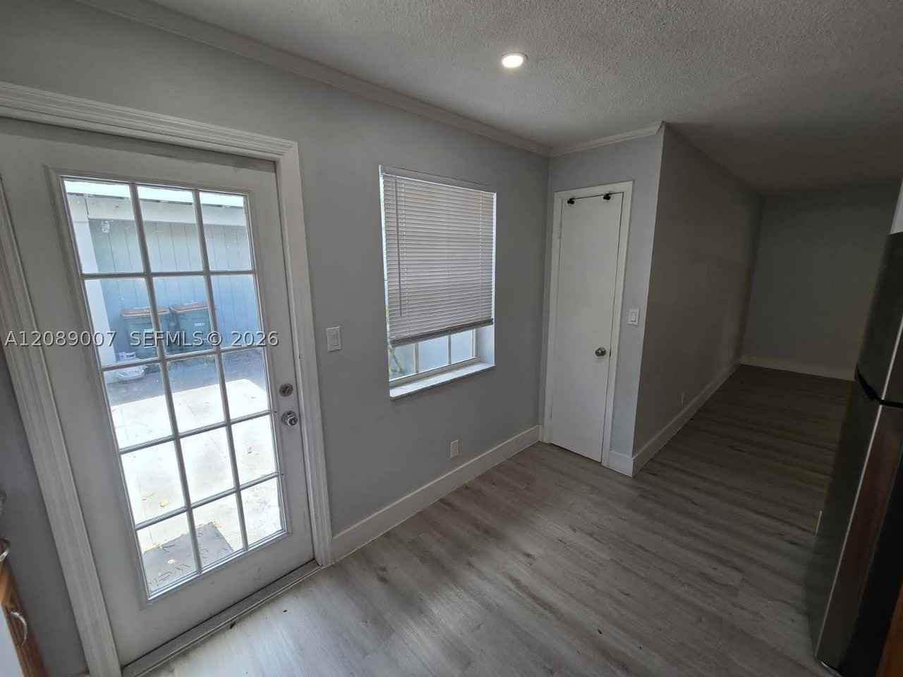 2500 Ne 19th Ave #1 - Photo 5 of 41