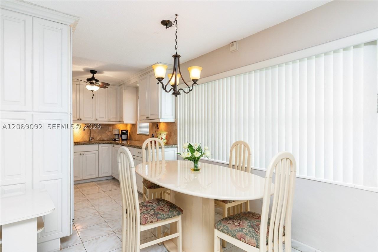 3131 S Ocean Dr #110 - Photo 7 of 30