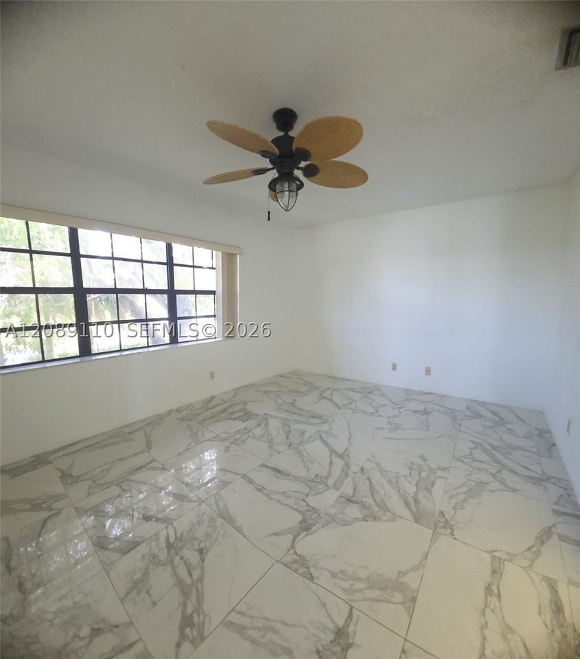 1440 Nw 45th St #A1 - Photo 6 of 8